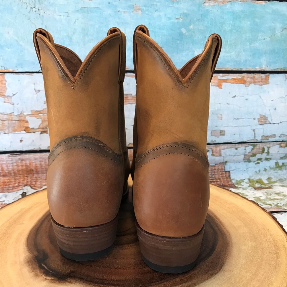 NWOB FRYE Billy Short Distressed Cowboy Boot - Picture 3 of 8